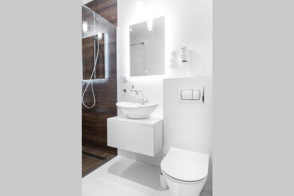 Househost Apartment: Miodowa 42/8A Street 크라쿠프 외부 사진